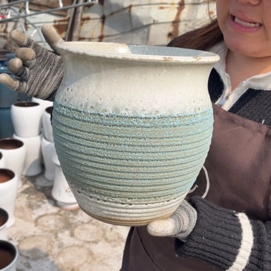 红陶口21高24瑕疵