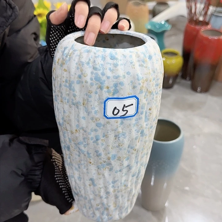 瓶05号复古陶瓷高24.5厘米微瑕一个