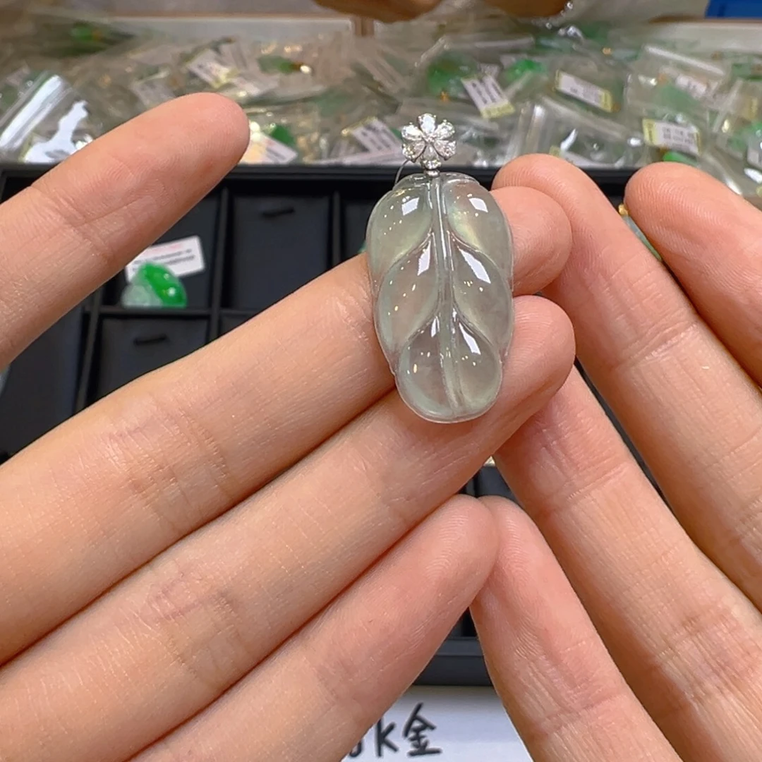 吊坠(不含链)18K金镶嵌翡翠