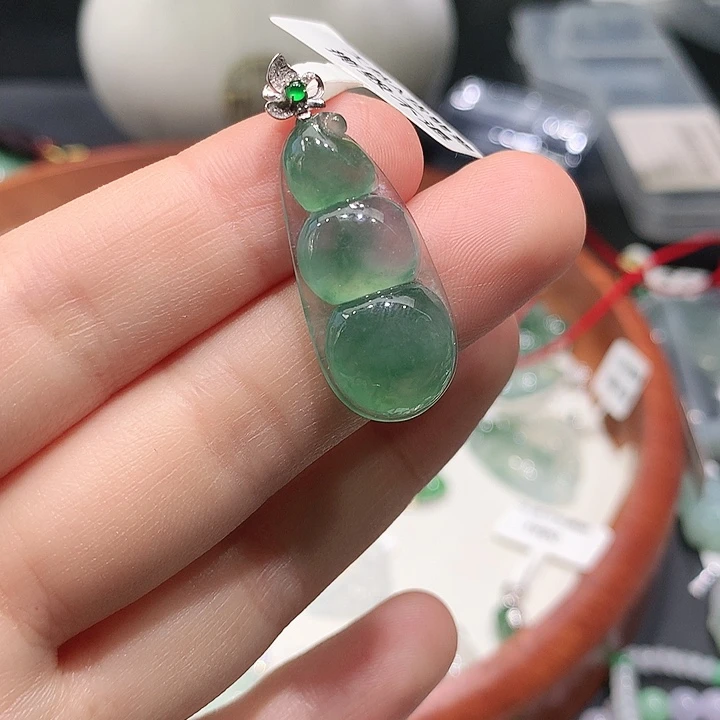 颈饰未镶嵌翡翠缅甸天然翡翠