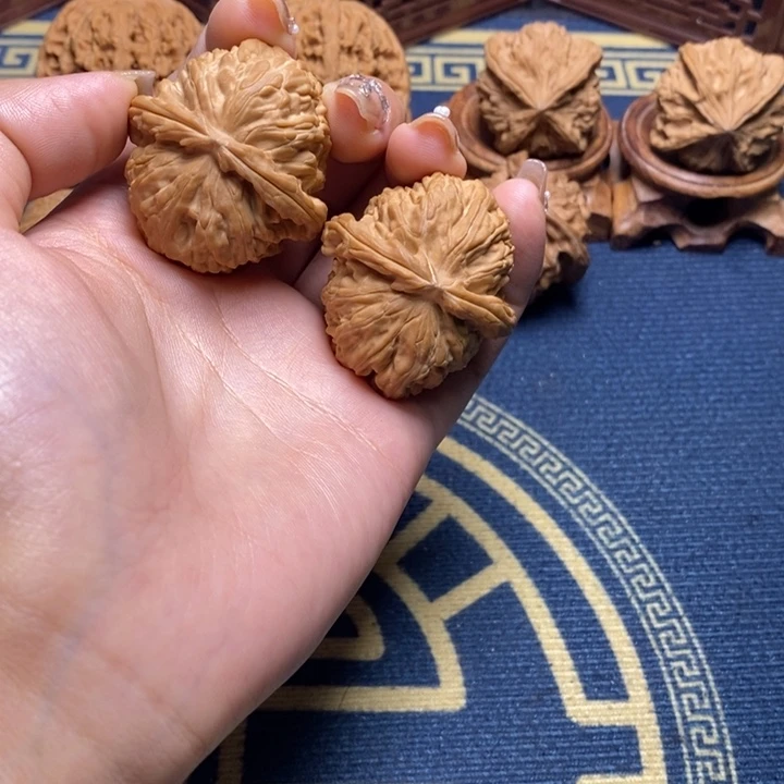 Y***Z把件文玩核桃38狮子