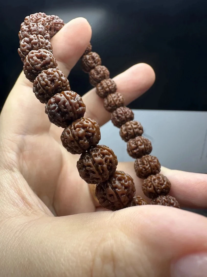 凹底梅花小金刚菩提五瓣手串