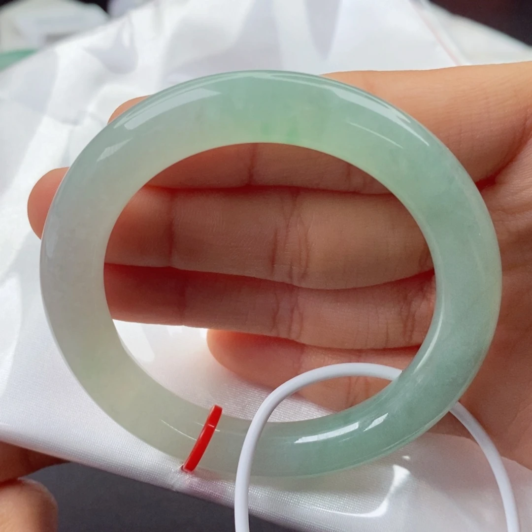 翡翠手镯（圆镯）未镶嵌心**C