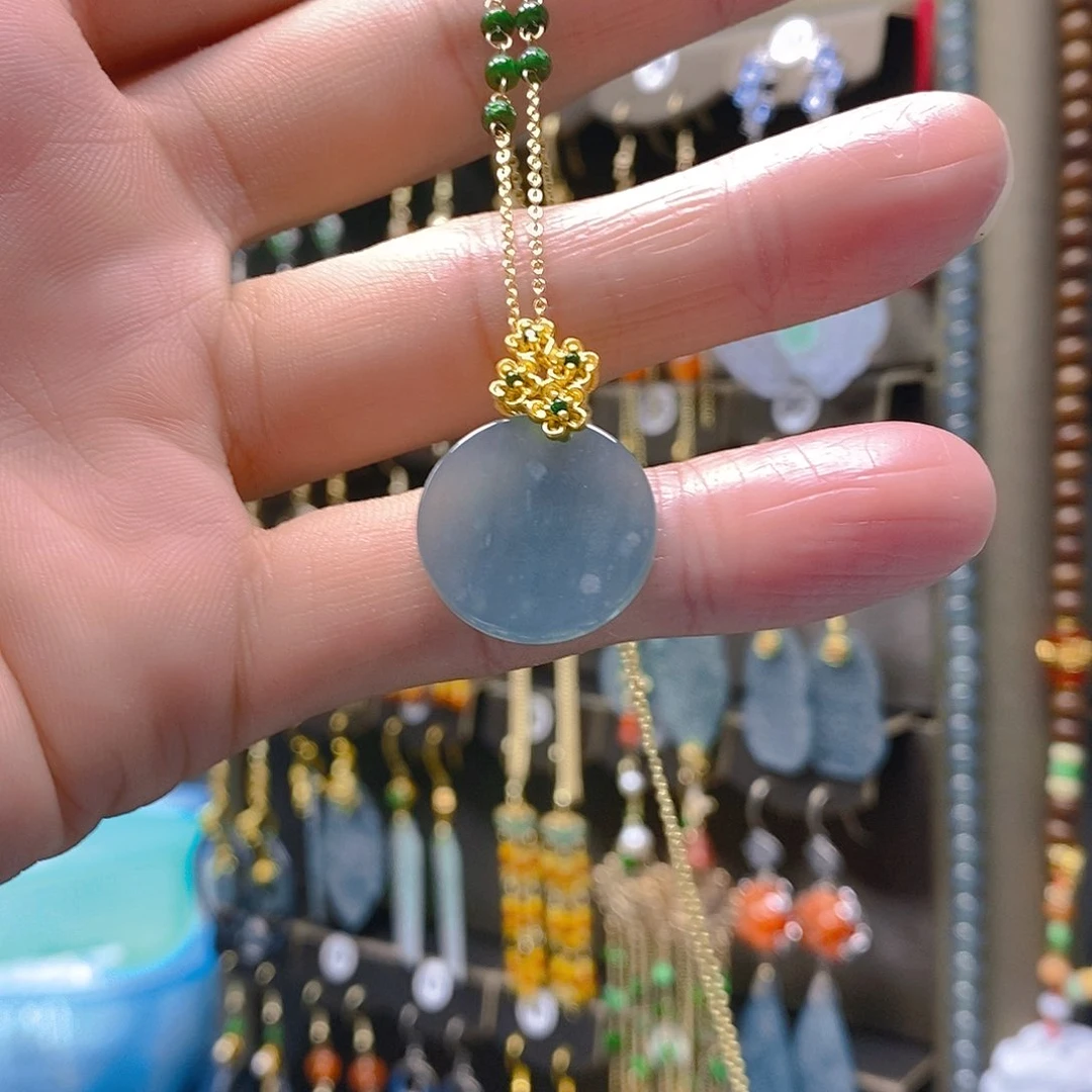 未镶嵌翡翠耳饰翡翠