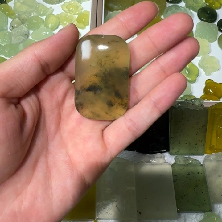 蛇纹石玉未镶嵌吊坠(不含链)