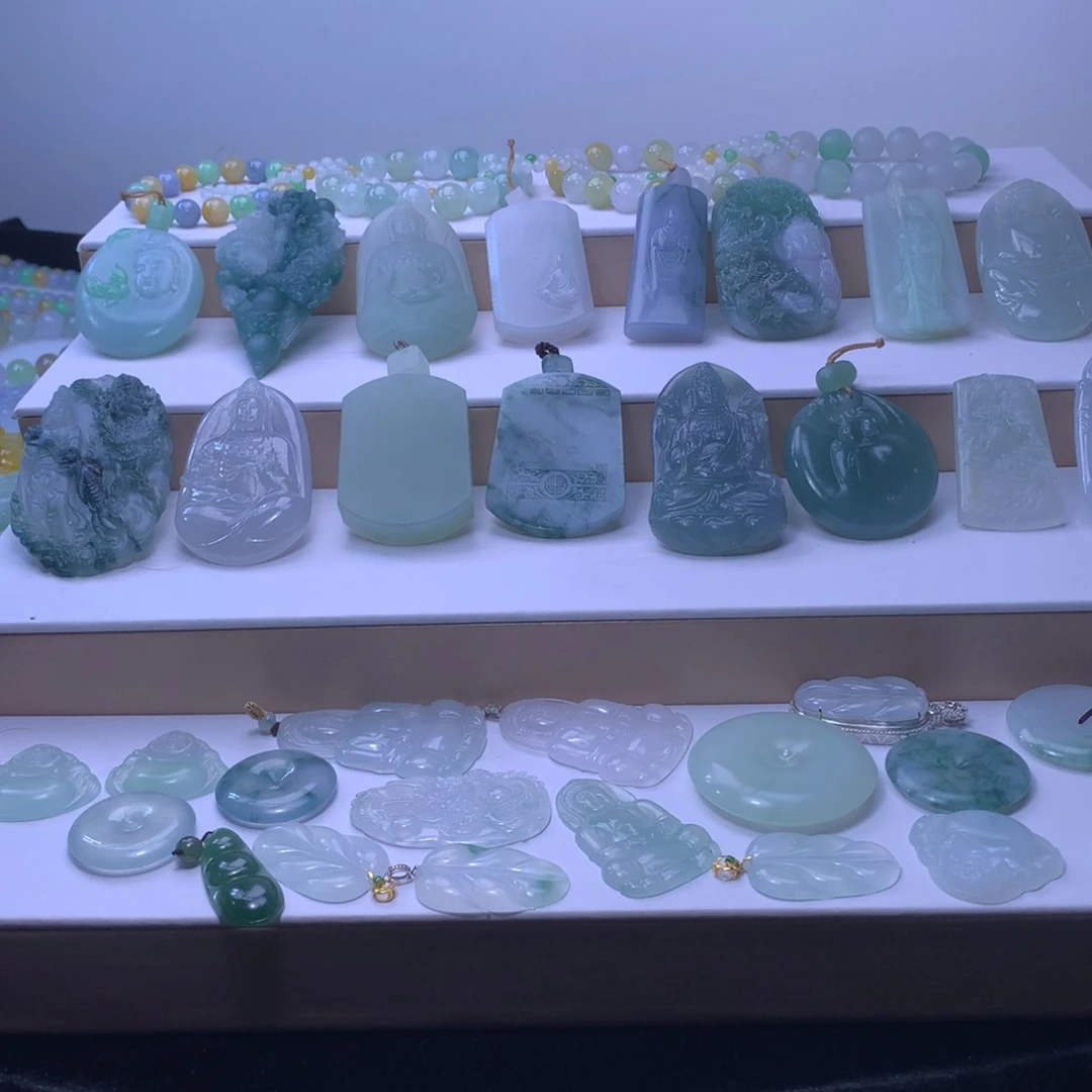 定制翡翠未镶嵌翡翠