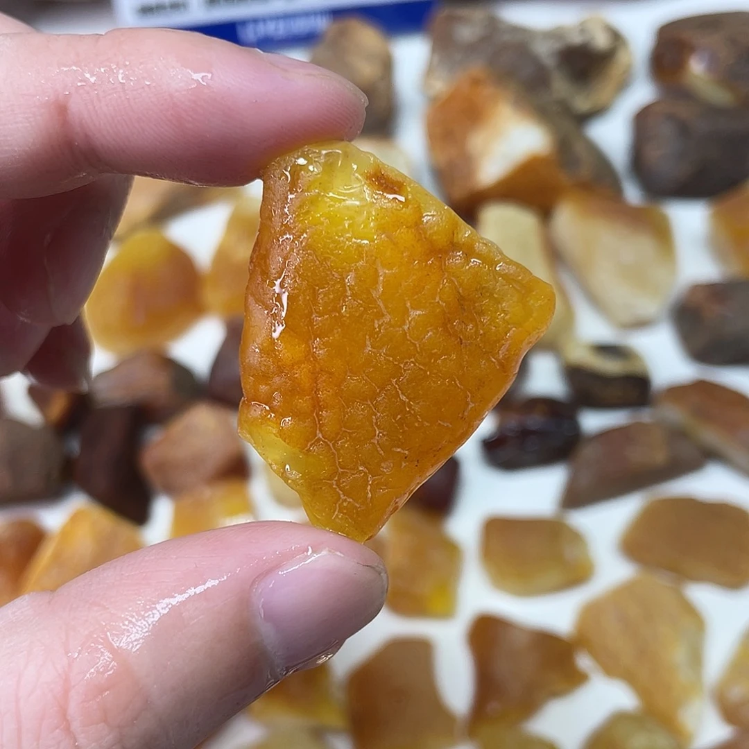 定制琥珀未镶嵌原矿琥珀