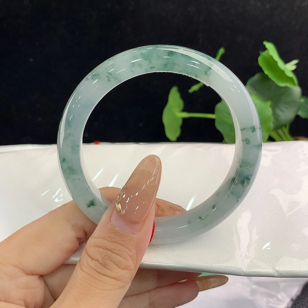 翡翠手镯未镶嵌正59