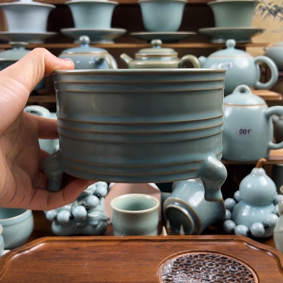 仿古青绿釉水三足樽手工二级