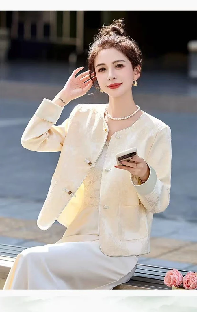 小兰国风春秋冬新中式宽松显瘦复古提花上衣短款百搭时尚圆领外套