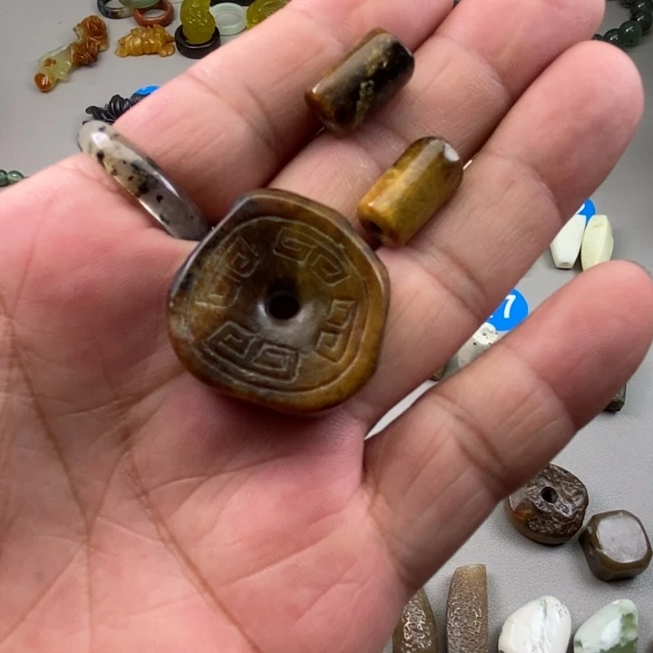 悠***～蛇纹石玉未镶嵌文玩配饰百搭款式