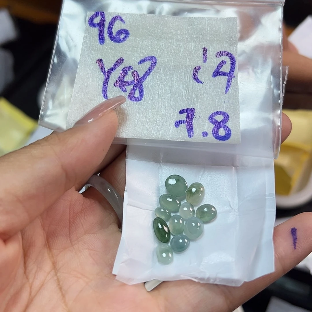 【闪购商品】定制翡翠未镶嵌翡翠