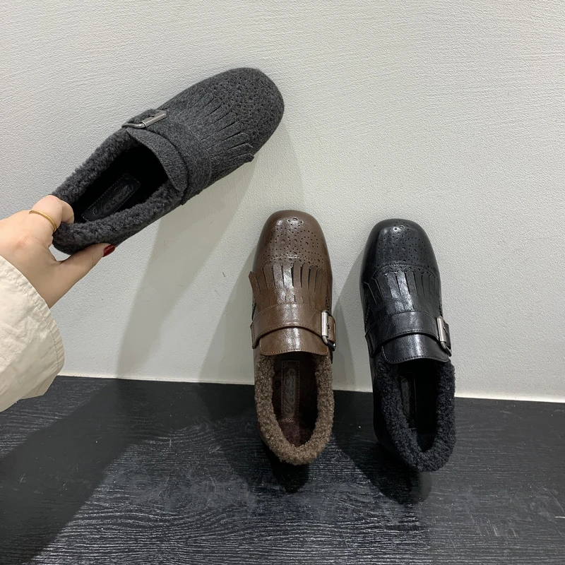 内增高！复古雕花方头乐福鞋女鞋子秋冬新款英伦风单鞋流苏小皮