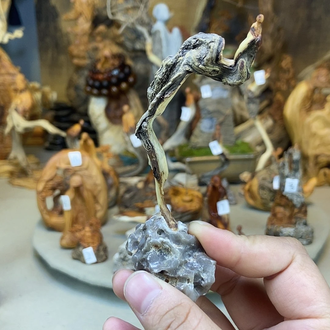 爱***头柏木（崖柏）精品无相手把件