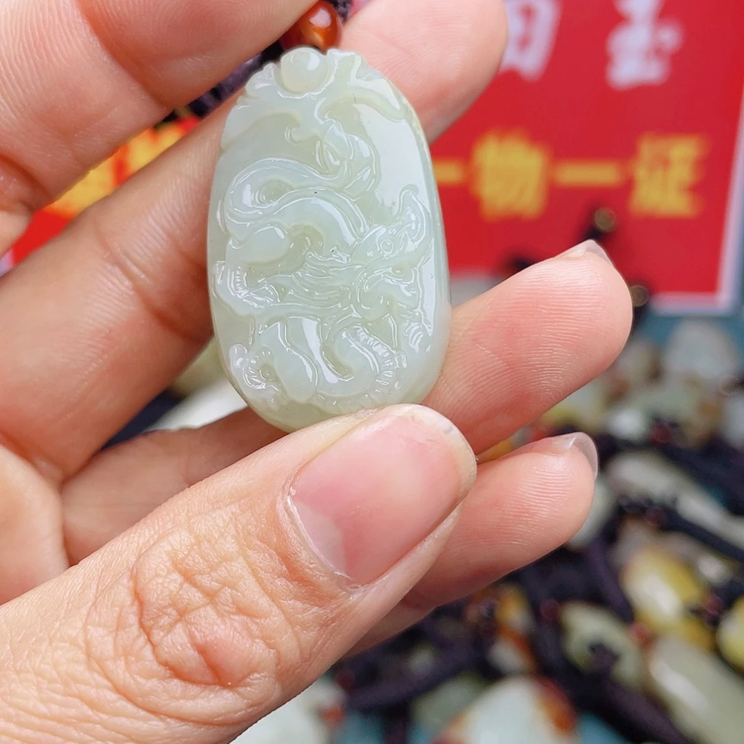 和田玉颈饰未镶嵌