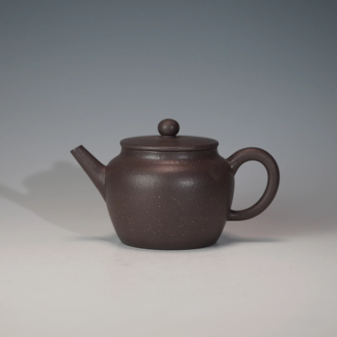 lot.22240 周晓红 天青泥平盖宫灯壶 200cc