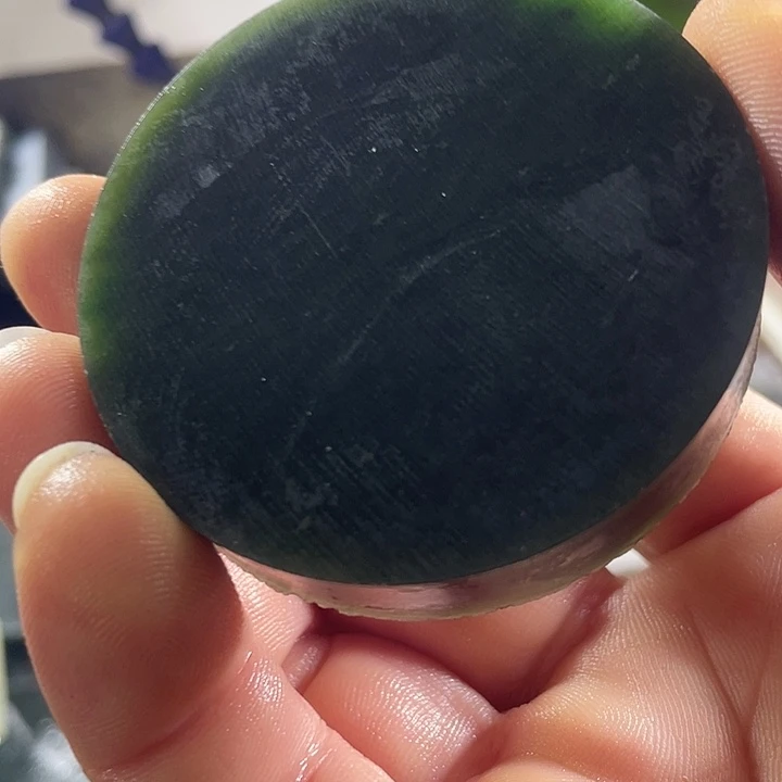 和田玉（碧玉）未镶嵌珠宝奇石