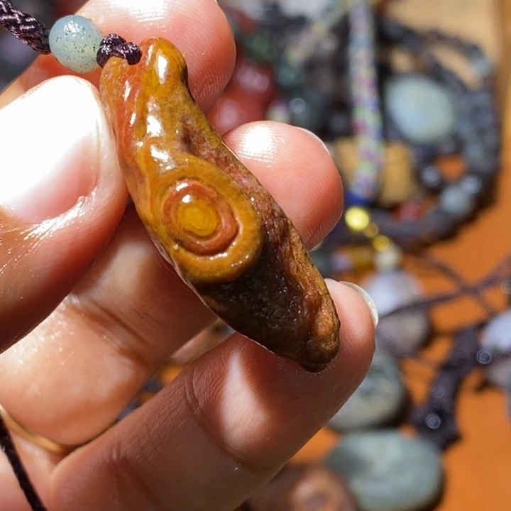 玛瑙/玉髓未镶嵌珠宝半成品