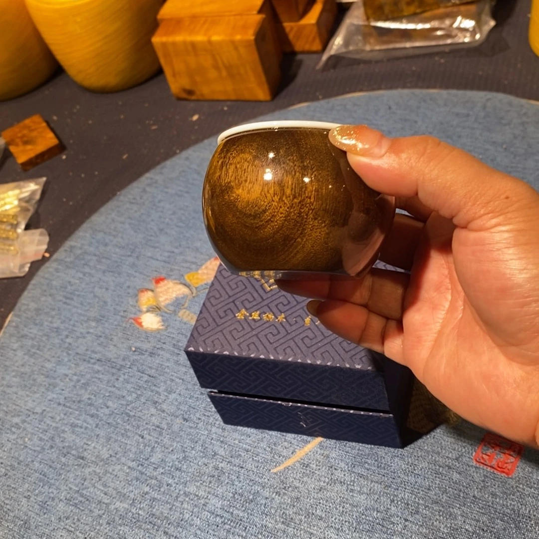 楠木25577879888888999