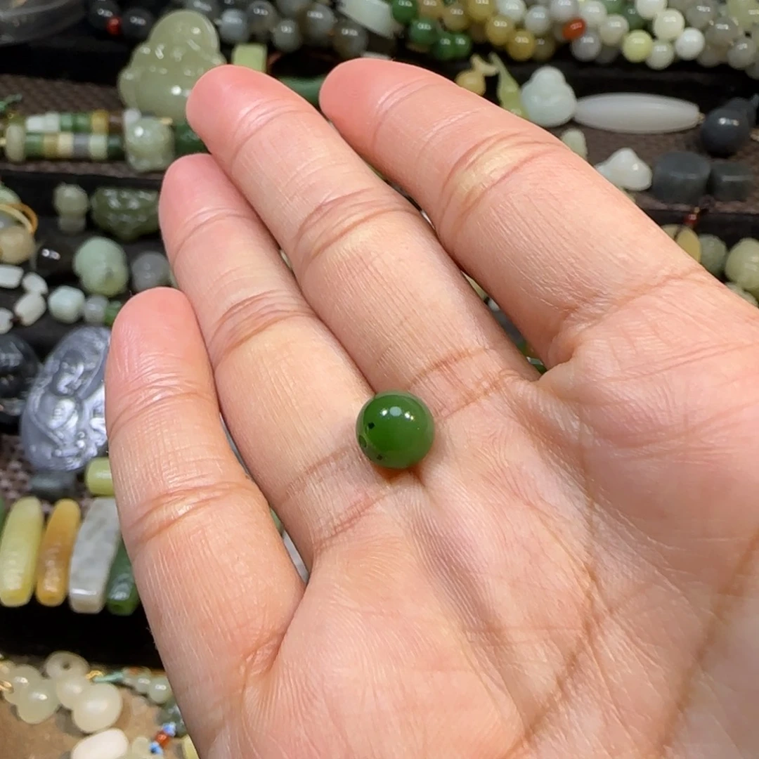 和田玉未镶嵌颈饰8mm单珠碧玉