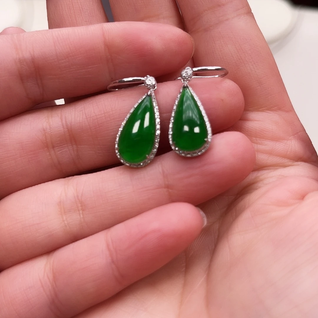 翡翠18K金镶嵌耳饰