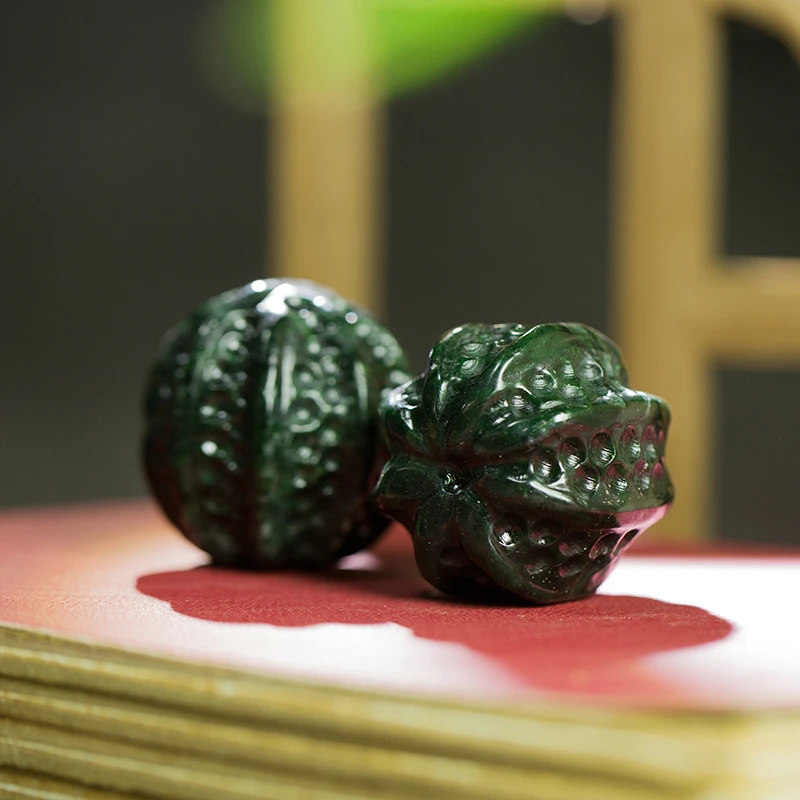 天然活性磁西藏药王石老年人锻炼手球手握核桃养生石头养生保健