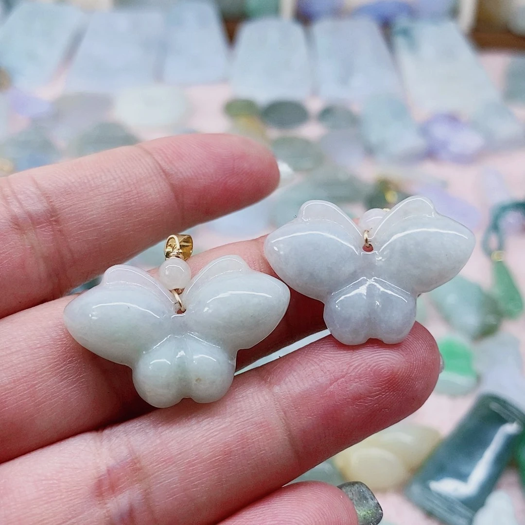 颈饰未镶嵌翡翠天然