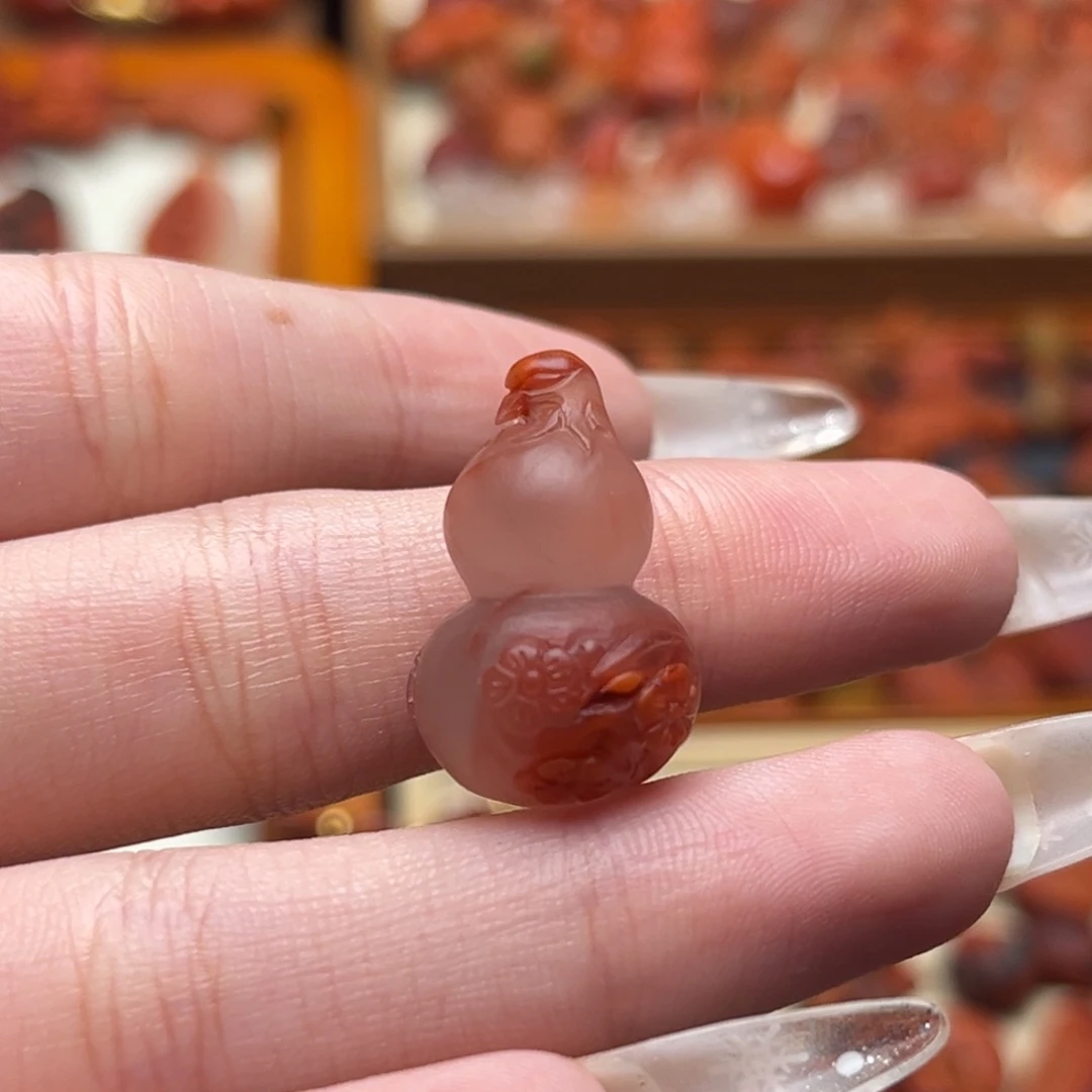 南红玛瑙未镶嵌48凤凰梅花巧雕葫芦
