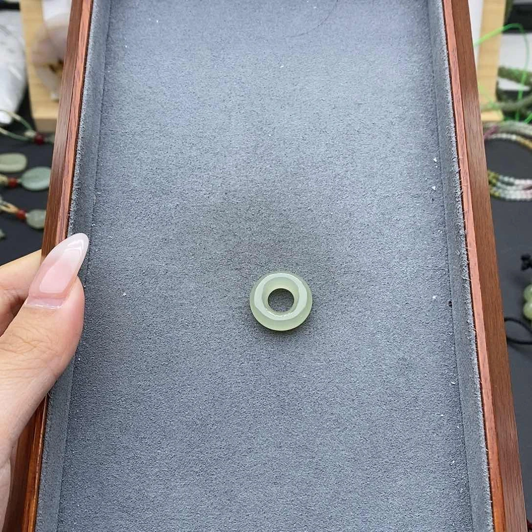 和田玉吊坠(不含链)未镶嵌