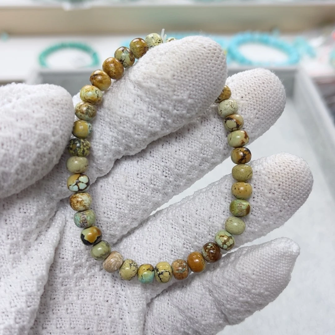 绿松石绿松石未镶嵌