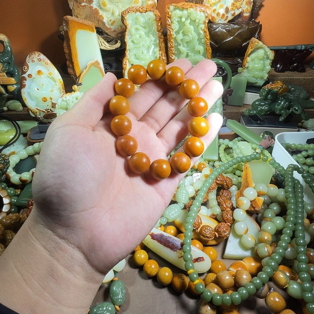 透闪石质玉未镶嵌珠宝奇石