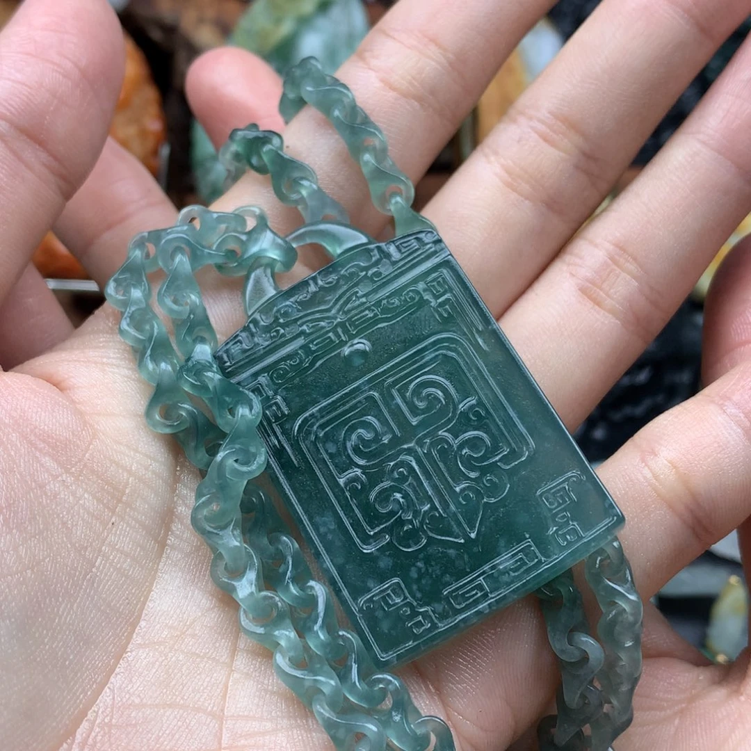 平***人定制翡翠未镶嵌翡翠