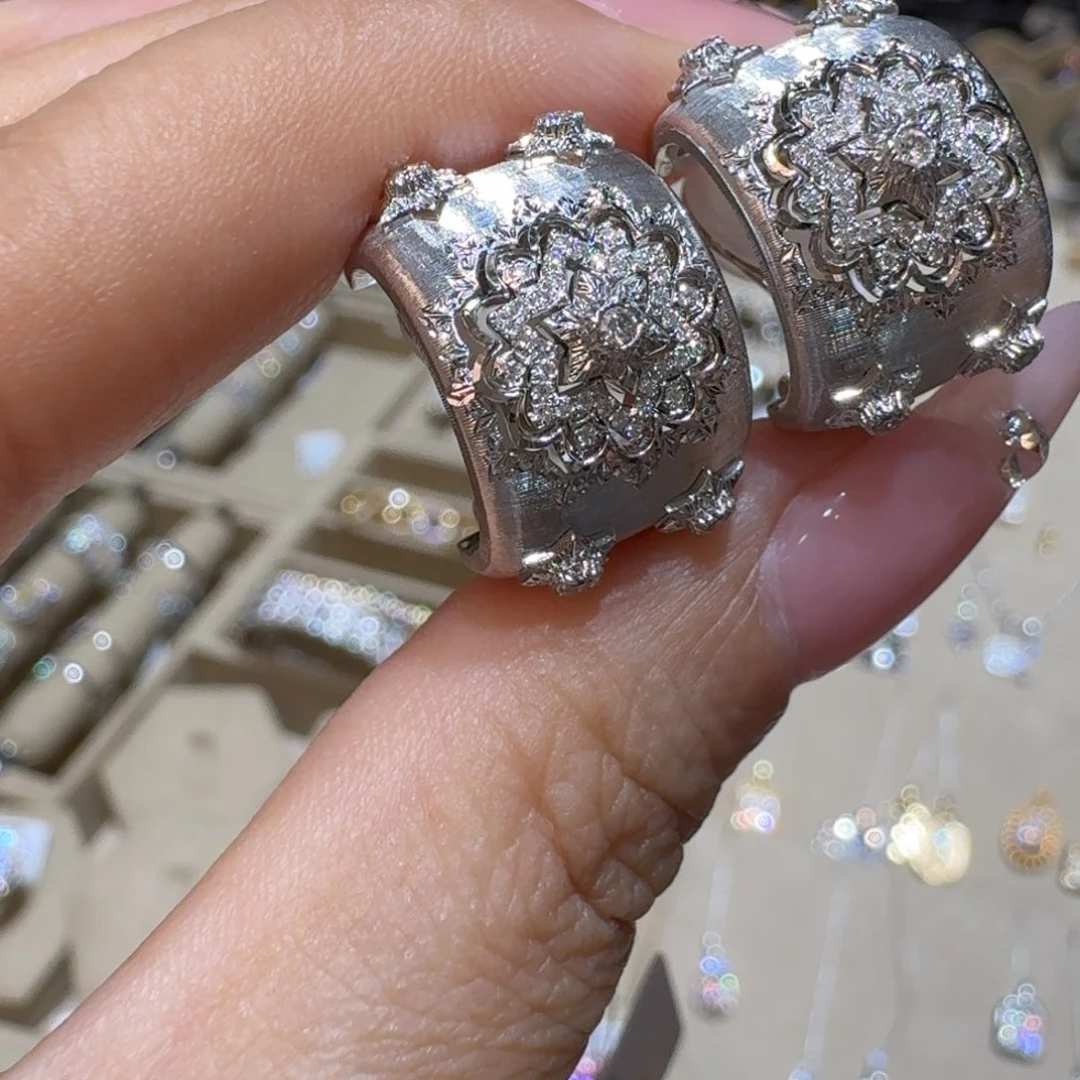 钻石耳饰18K金镶嵌