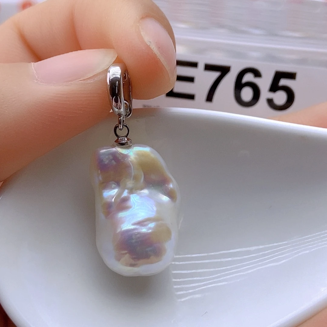 未镶嵌淡水珍珠颈饰