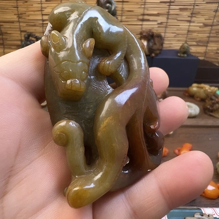 未镶嵌和田玉（糖玉）挂件