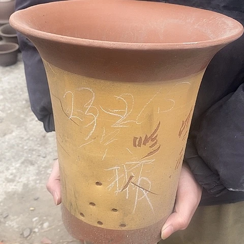 紫砂中国宜兴紫砂花盆，