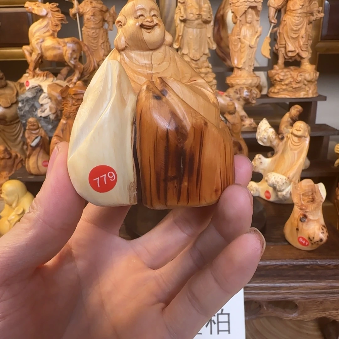 崖柏小木匠艺雕一物一拍