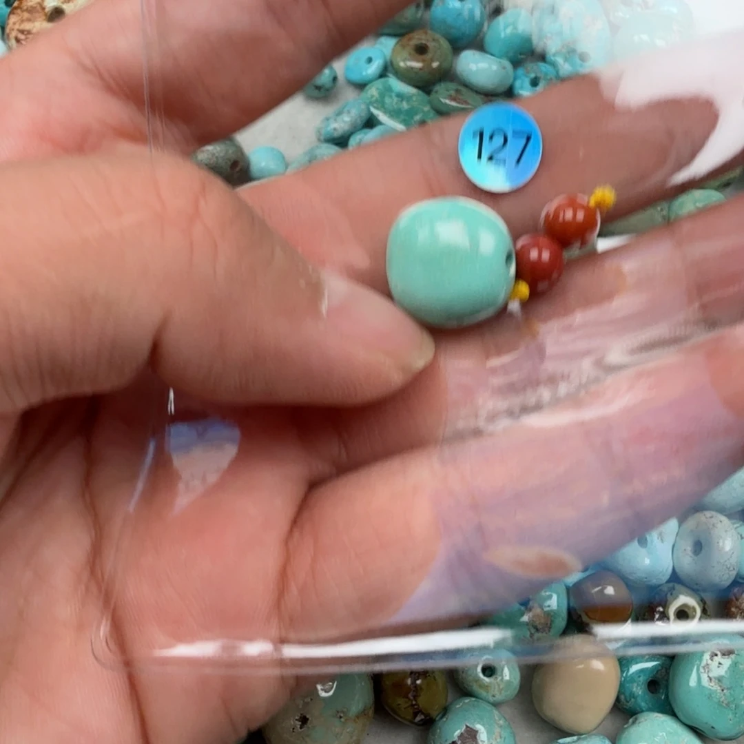 南红玛瑙未镶嵌珠宝奇石