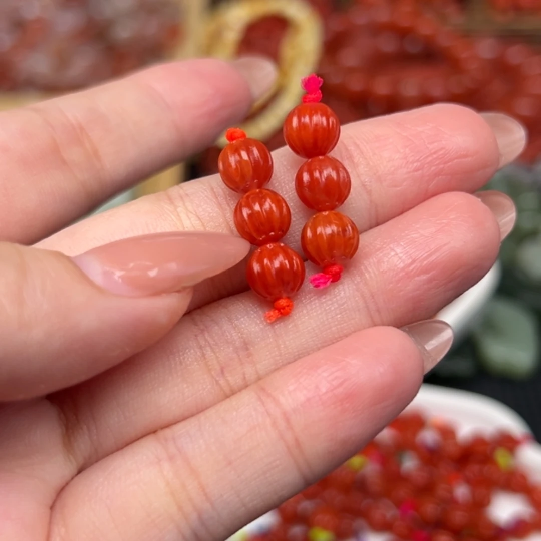 一***。南红玛瑙未镶嵌吊坠(不含链)