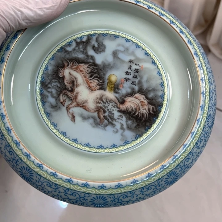 瓷片粉彩梦马大壶承全品