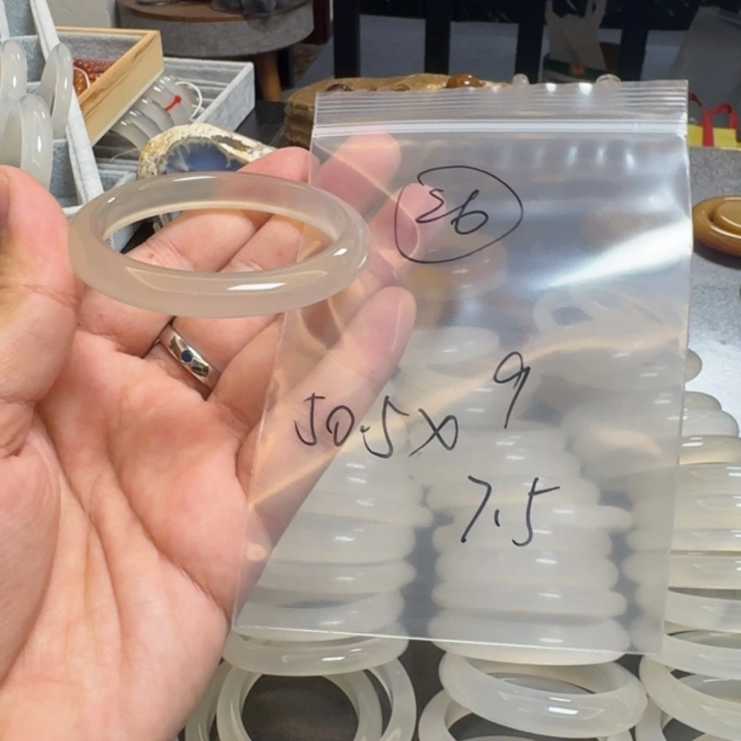 玛瑙/玉髓未镶嵌珠宝半成品