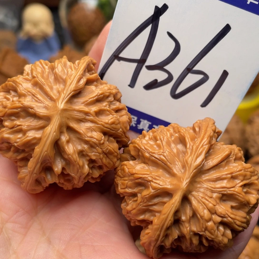 朽***歌桃核把件苹果园43