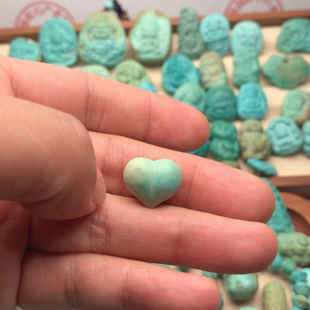 g***s绿松石未镶嵌颈饰