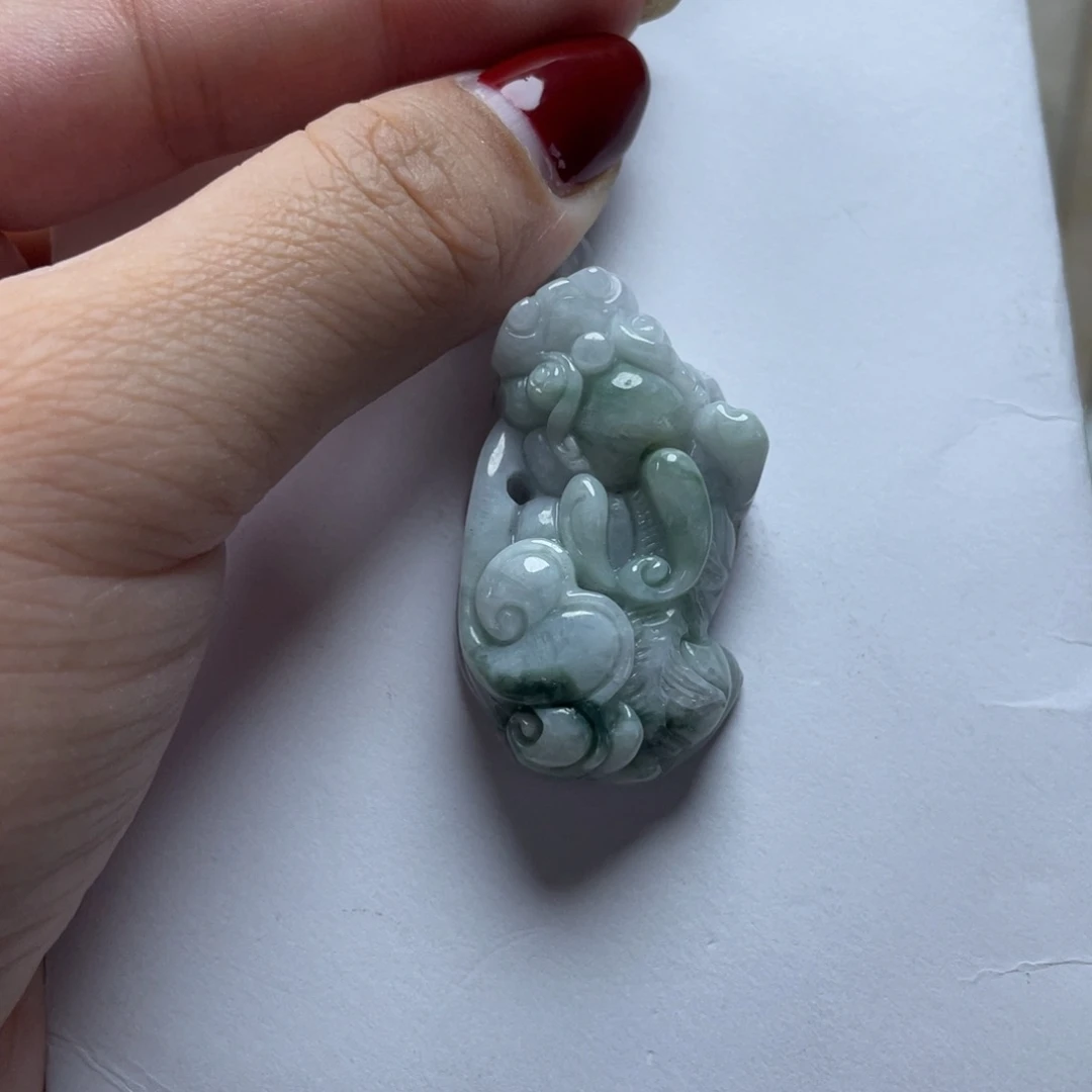 翡翠颈饰未镶嵌貔貅