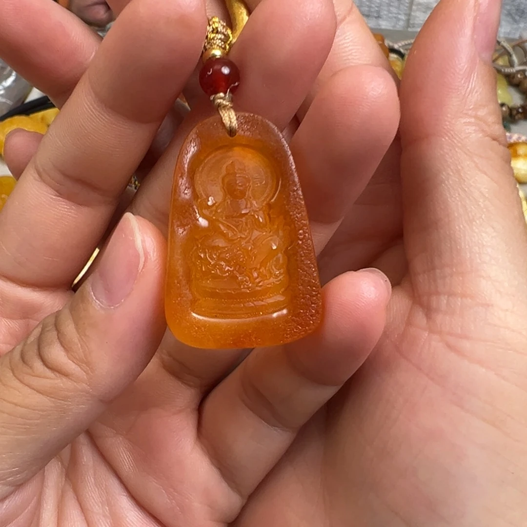 琥珀未镶嵌裸石琥珀