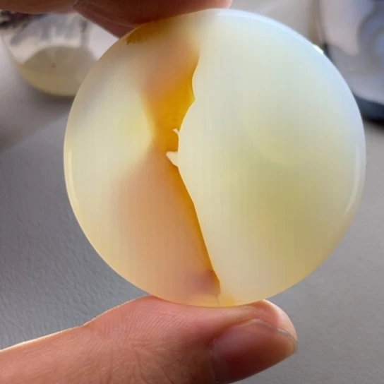 玛瑙/玉髓颈饰未镶嵌晴*。