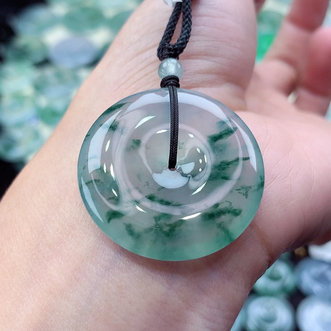 颈饰未镶嵌翡翠编号74。尺寸31.1-5.8