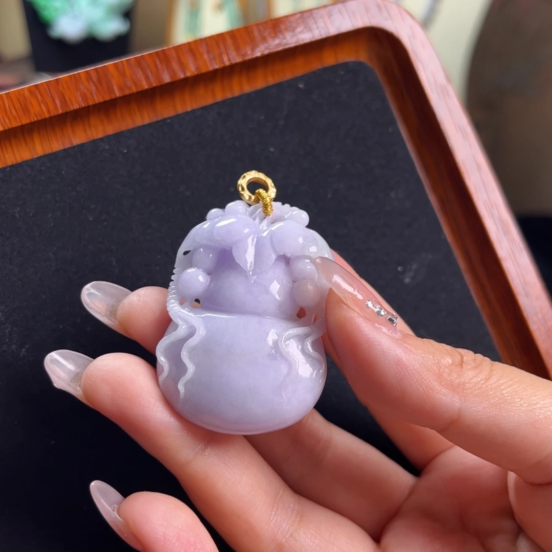 颈饰未镶嵌翡翠紫葫芦
