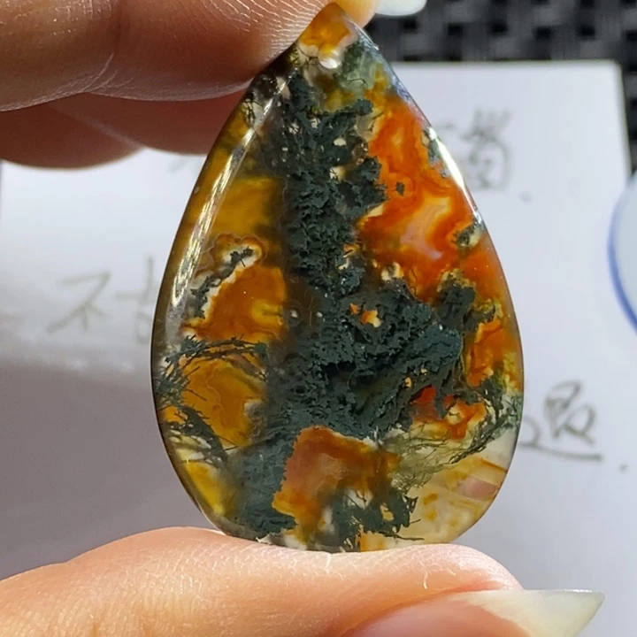 未镶嵌颈饰玛瑙/玉髓金*