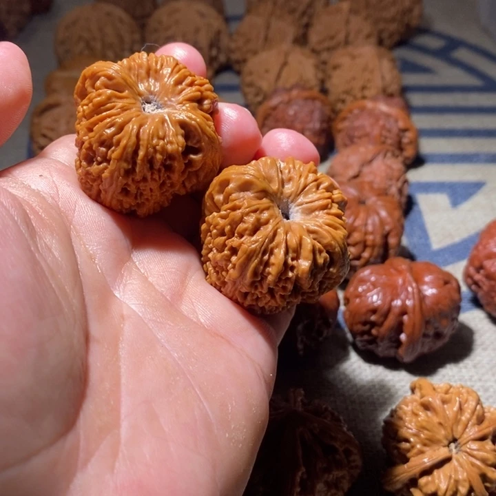 子***宋文玩核桃把件核桃